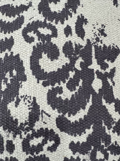 Textured Rug Cushion Cover